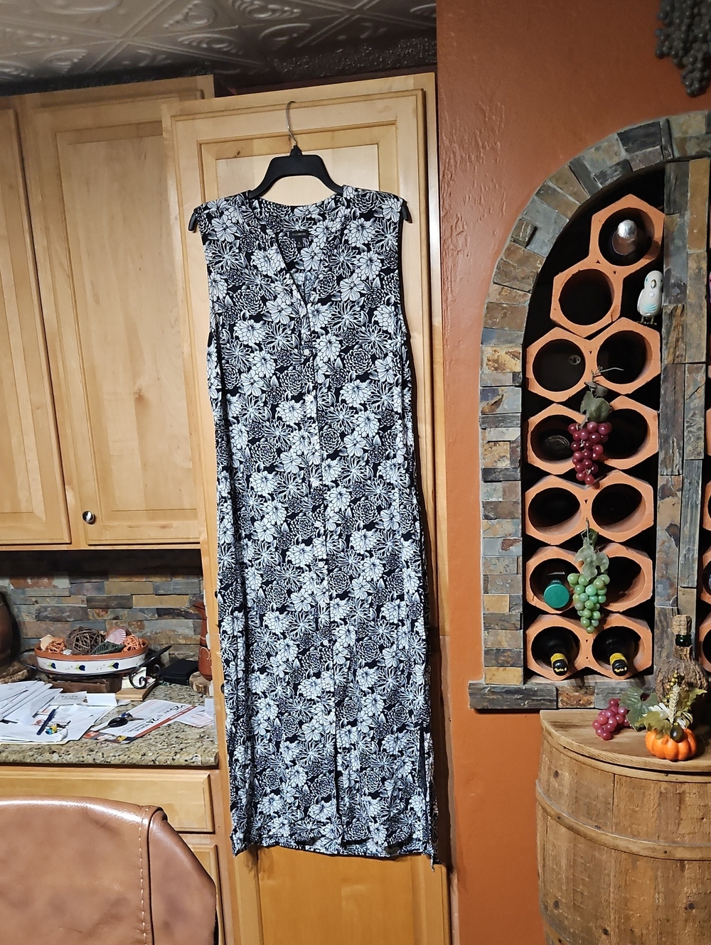 Talbots Black White Floral Print Button Up Sleeveless V-Neck Maxi Dress Pockets